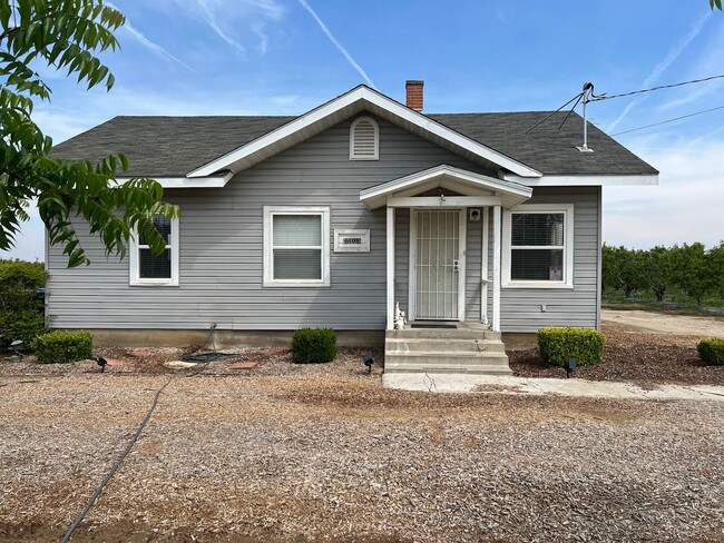 Building Photo - Adorable Country Home For Rent