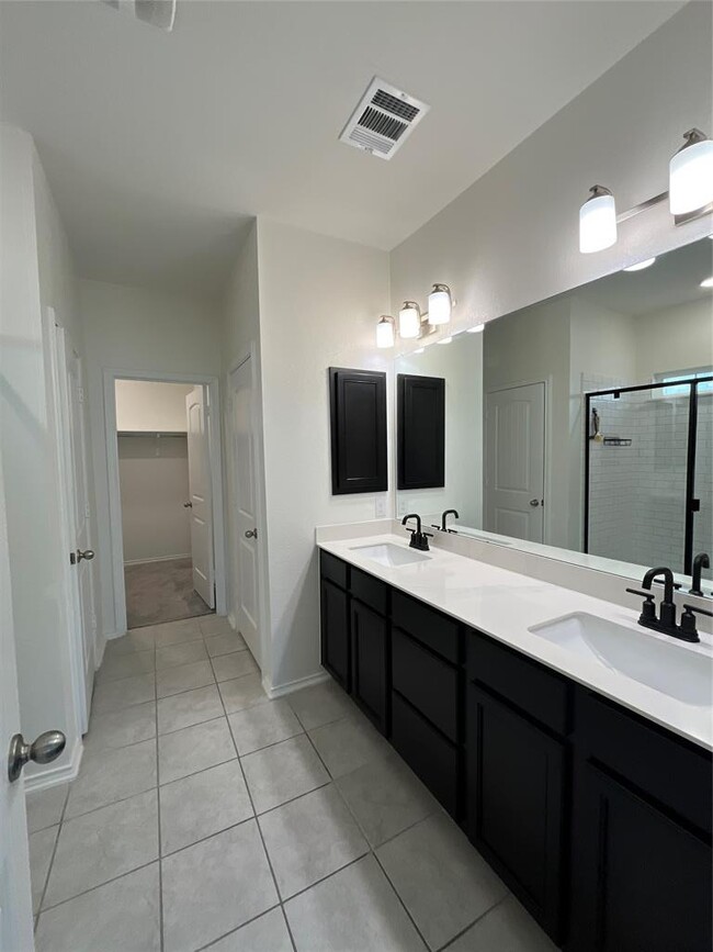 Building Photo - 1403 Grande Mesa Dr