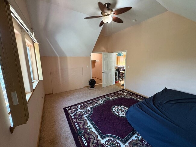 Building Photo - 45 Smith St