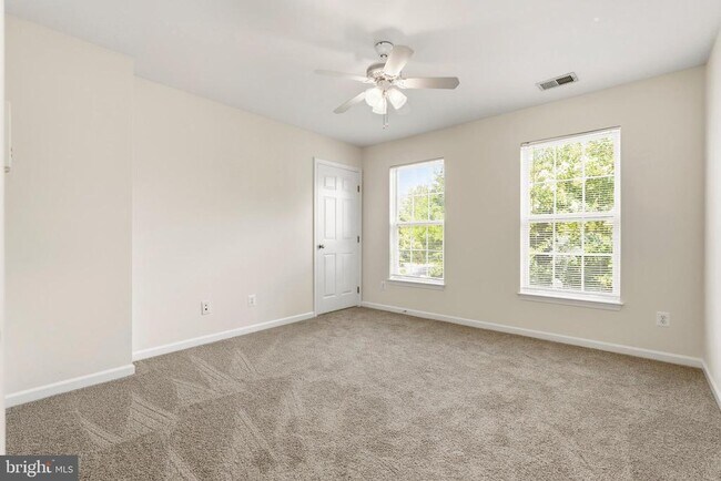 Building Photo - 2440 Five Fathom Cir
