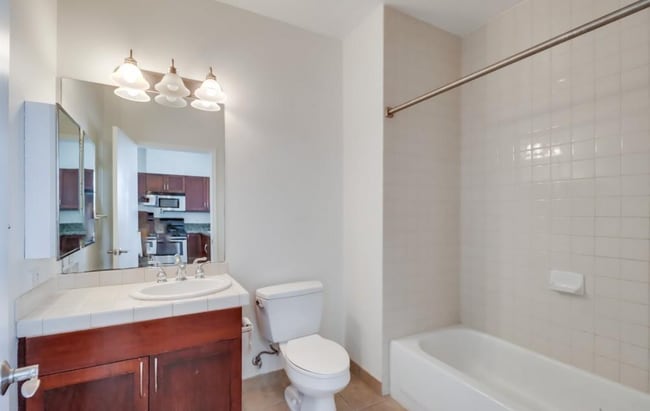 Building Photo - 530 K St