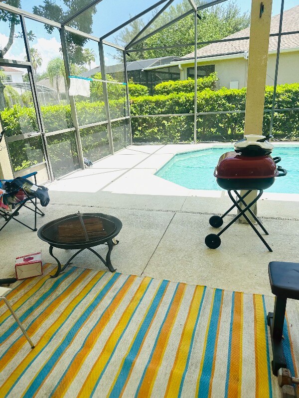 Building Photo - 4940 Bellthorn Dr