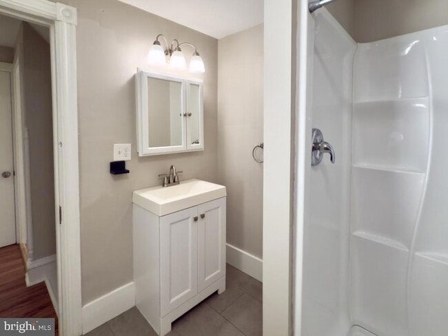 Building Photo - 14 Third Unit 3