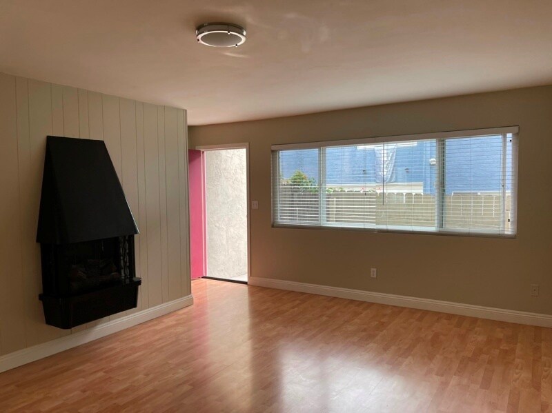 Building Photo - 1711 Huntington Ln