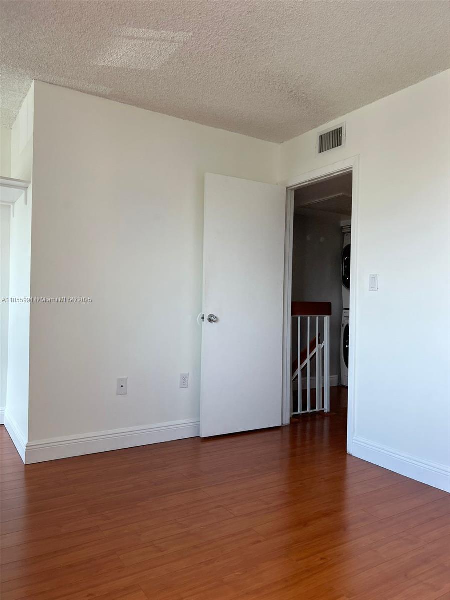 Building Photo - 8660 NW 5th Ter