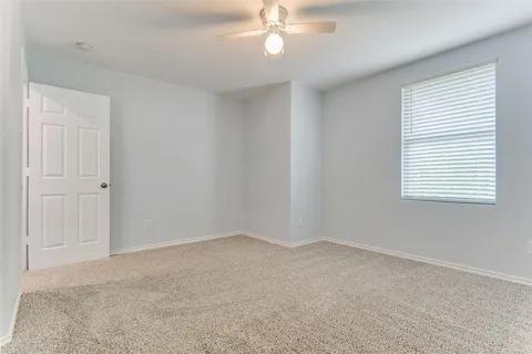 Building Photo - 1604 Pheasant Creek Dr