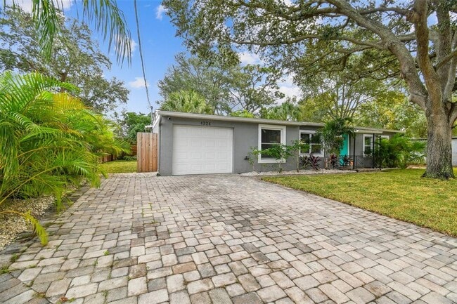 Building Photo - 4324 S Clark Ave