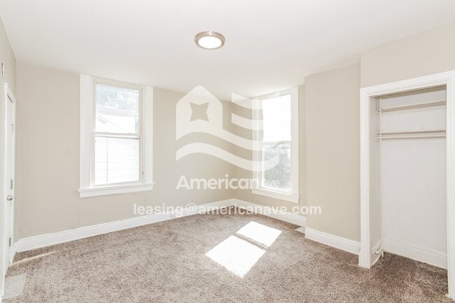 Building Photo - 305 Pershing Ave
