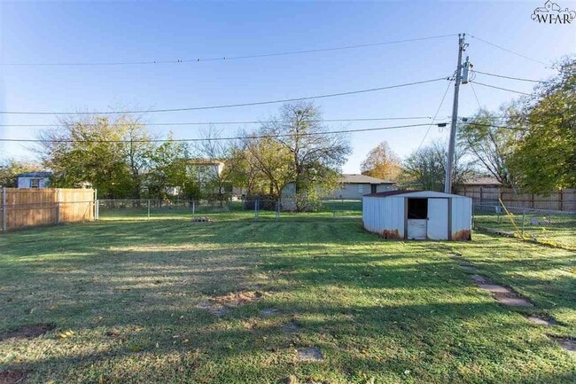 Building Photo - 1217 Sun Valley Dr