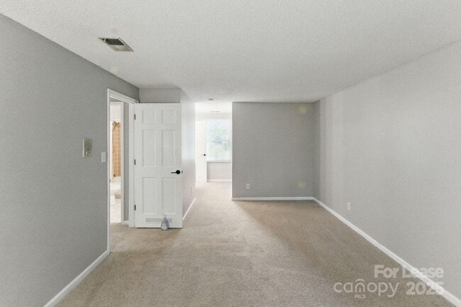 Building Photo - 7016 Wannamaker Ln