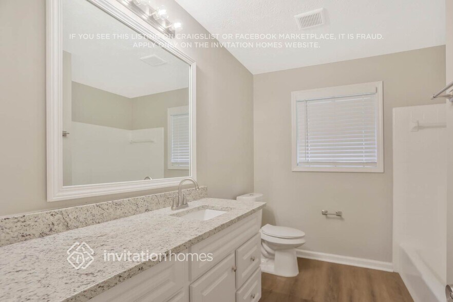 Building Photo - 4031 Linda Ln SW