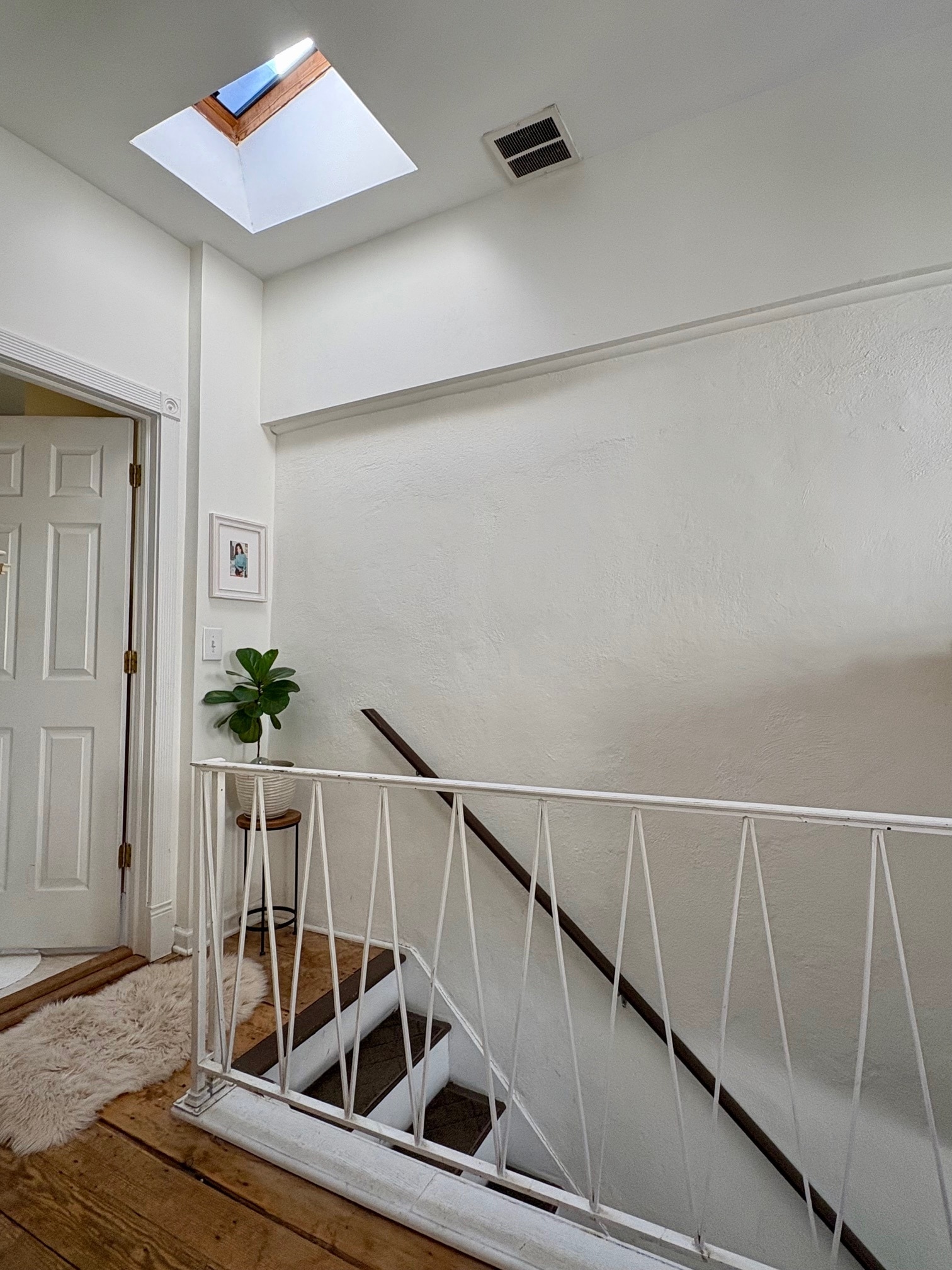 Building Photo - 706 Sears St