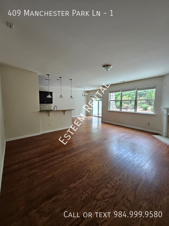 Building Photo - 409 Manchester Park Ln