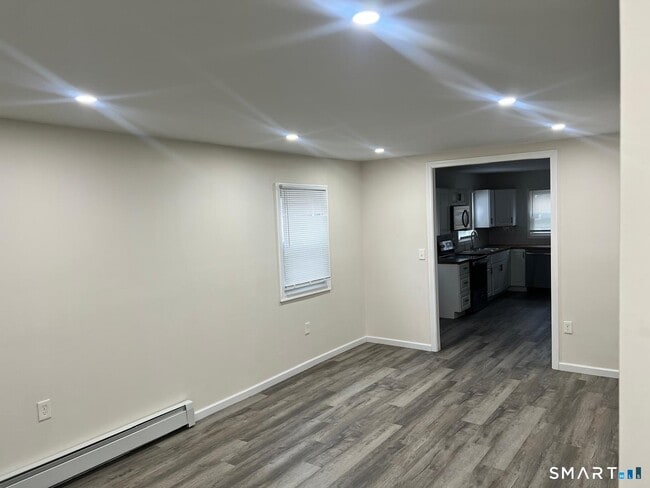 Building Photo - 34 Norman St