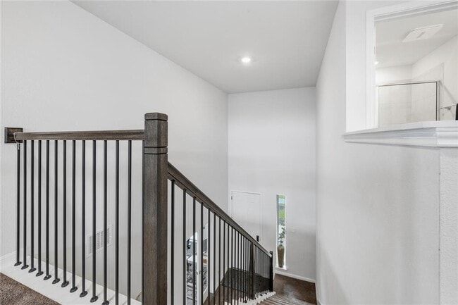 Building Photo - 317 Barton Oak Trl