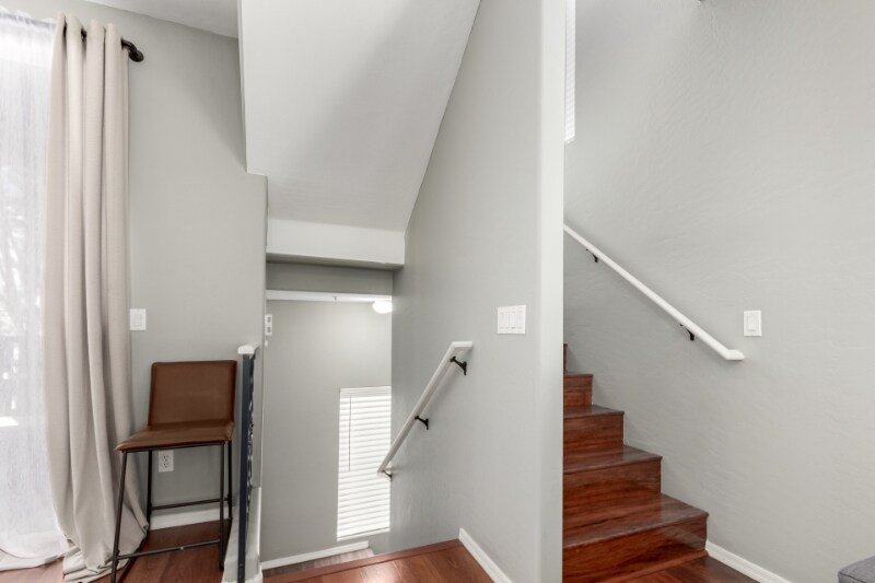 Building Photo - 162 W Commerce Ct