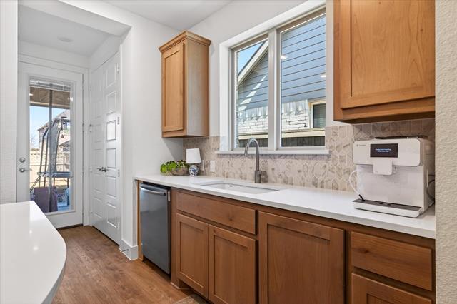 Building Photo - 1908 Elm Pl