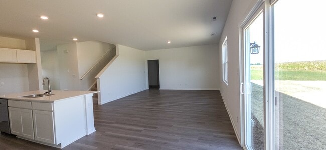 Building Photo - 4113 Viceroy St