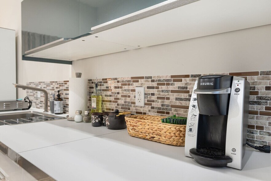 Building Photo - 3615 2nd Ave NW