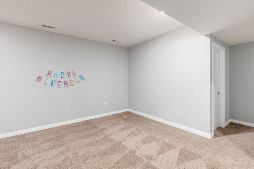 Building Photo - 7364 Whimbrel Ln