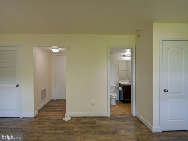 Building Photo - 9722 June Flowers Way