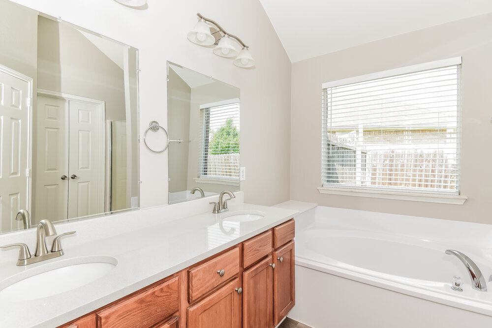 Building Photo - 2022 Cobblestone Trail