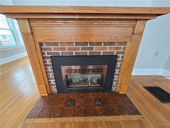 Building Photo - 232 Nichols Ave