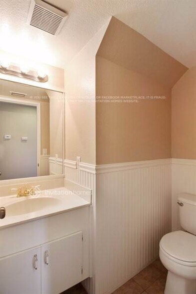 Building Photo - 1225 Rio Cresta Way
