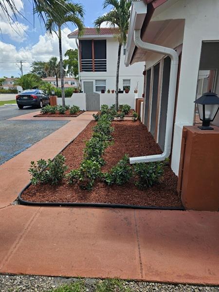 Building Photo - 3200 Coral Springs Dr