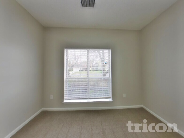 Building Photo - 11901 Harris Pointe Dr