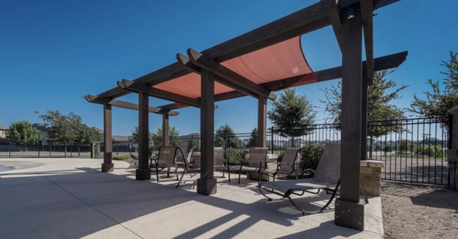 Building Photo - New Rental Alert! 2 Weeks Free Rent with 15 Month Lease