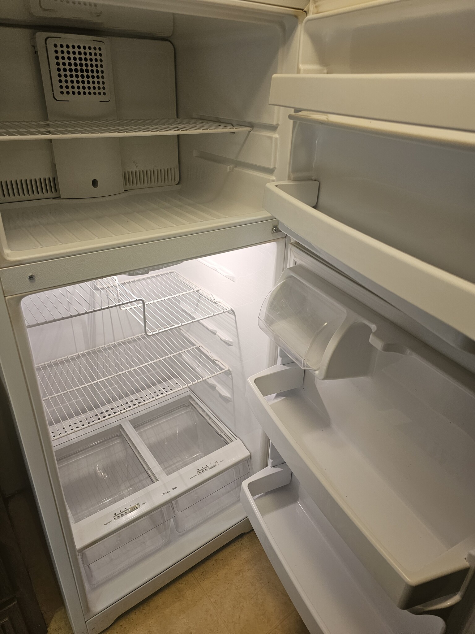 Building Photo - 401 N East St