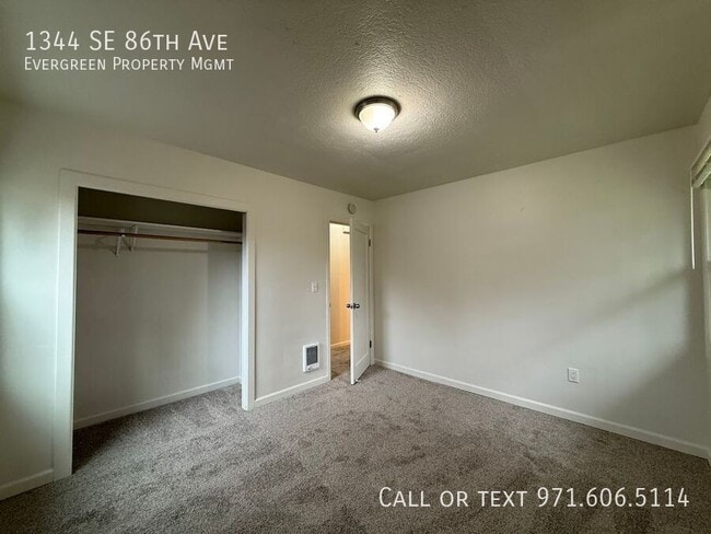 Building Photo - 1344 SE 86th Ave