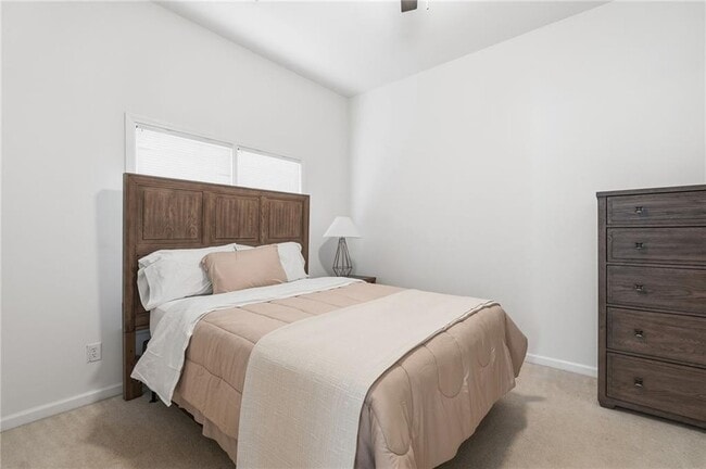 Building Photo - 2050 Willshire Glen