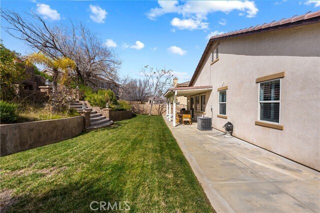 Building Photo - 39951 Capland Dr