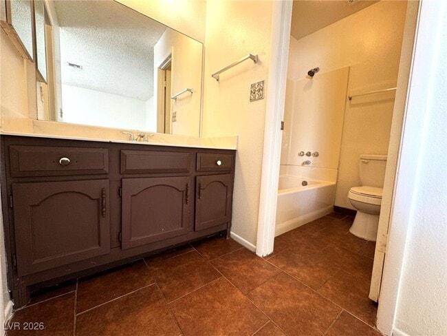 Building Photo - 4743 Casitas Way