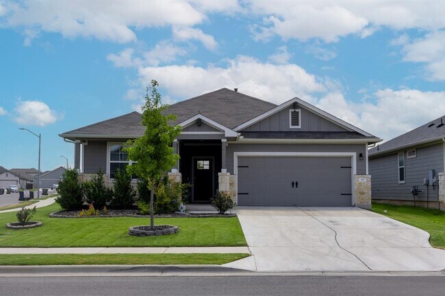 Building Photo - 119 Big Cypress Byu Rd