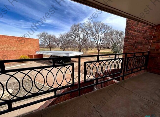 Building Photo - Beautiful view of the golf course in Colon...