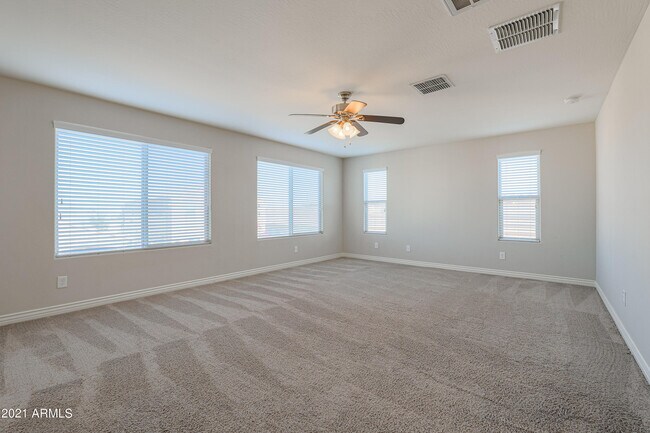 Building Photo - 2736 E Mews Rd