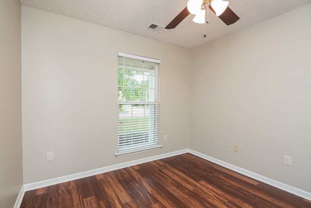 Building Photo - 1813 Cherry Creek Dr