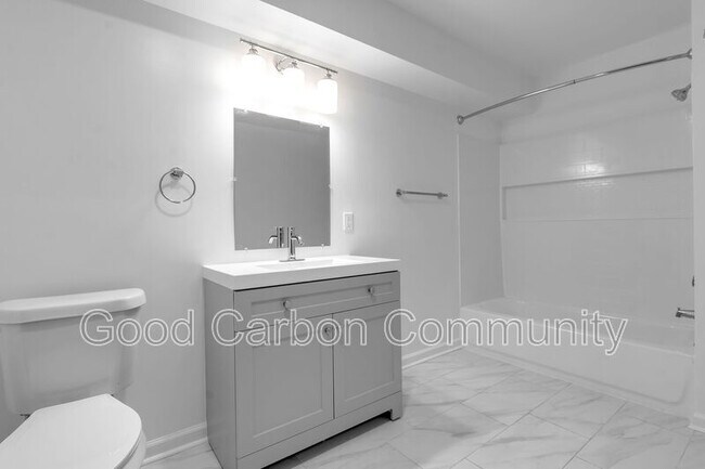 Building Photo - 7008 Erie Rd