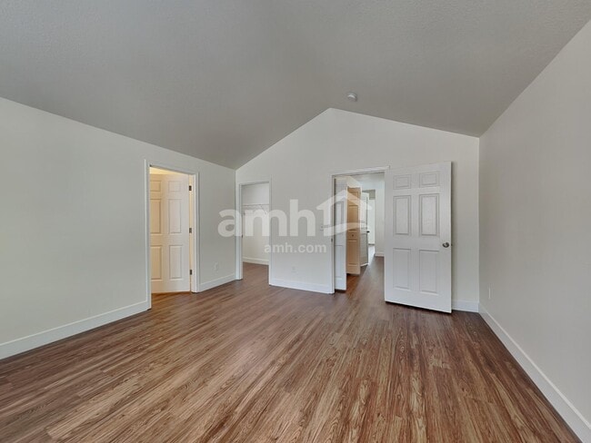 Building Photo - 1318 SW 176th Ter