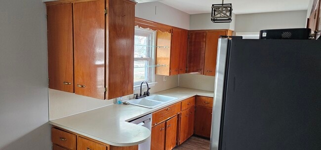 Building Photo - 7501 Walnut Ave