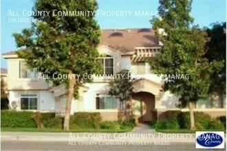 Building Photo - 1042 N Turner Ave