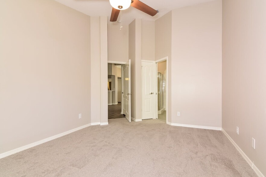 Building Photo - 9726 Cypress Pond Ave