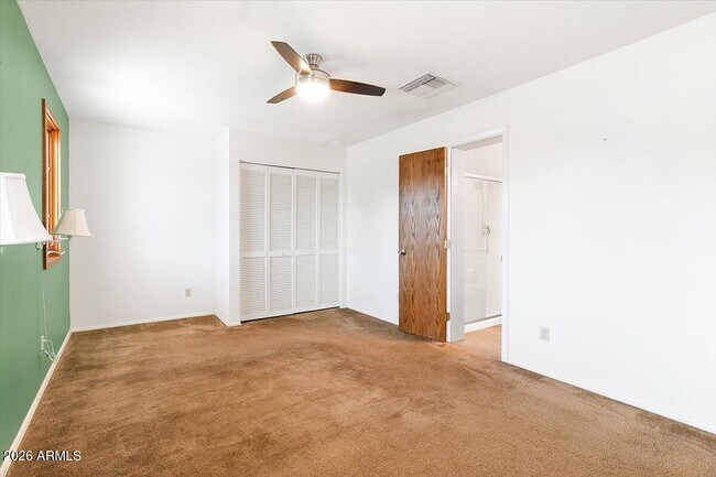 Building Photo - 1118 E Laguna Dr