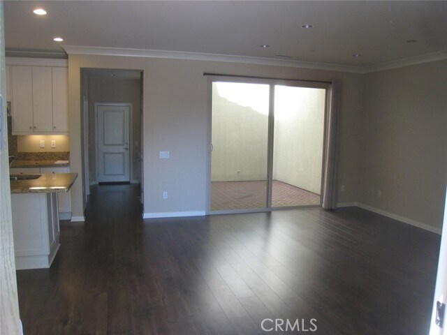 Building Photo - 235 Kempton