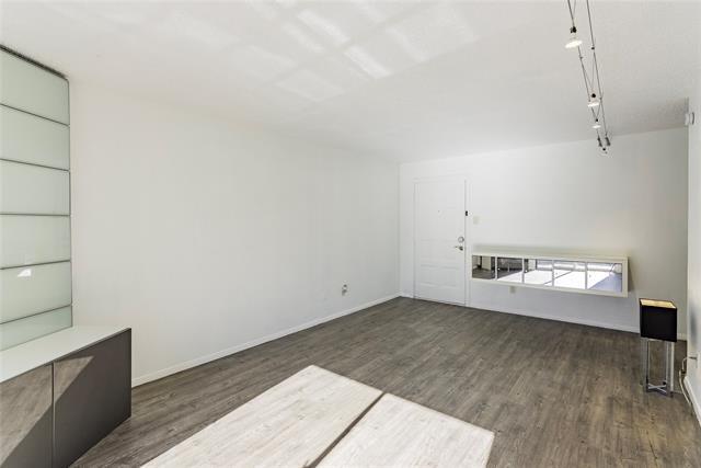 Building Photo - 4211 Holland Ave