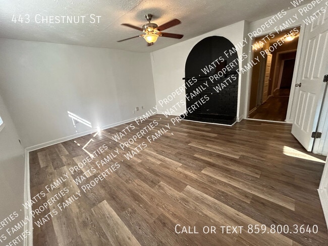Building Photo - 443 Chestnut St