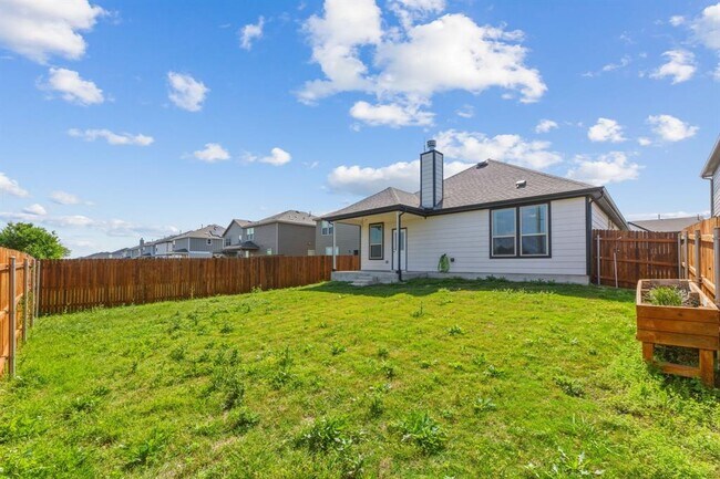 Building Photo - 428 English Oak St